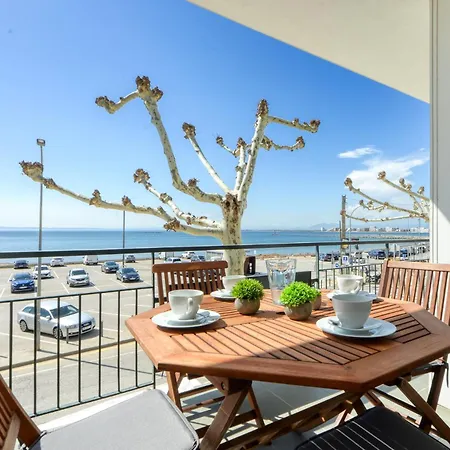 Frontline Centre - Immo Barneda Apartment